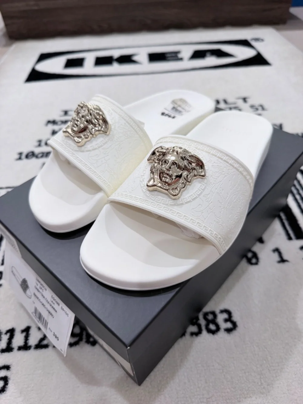 Versace Baroque Medusa Palazzo Patterned White Rubber Pool Slides - Gomma 39